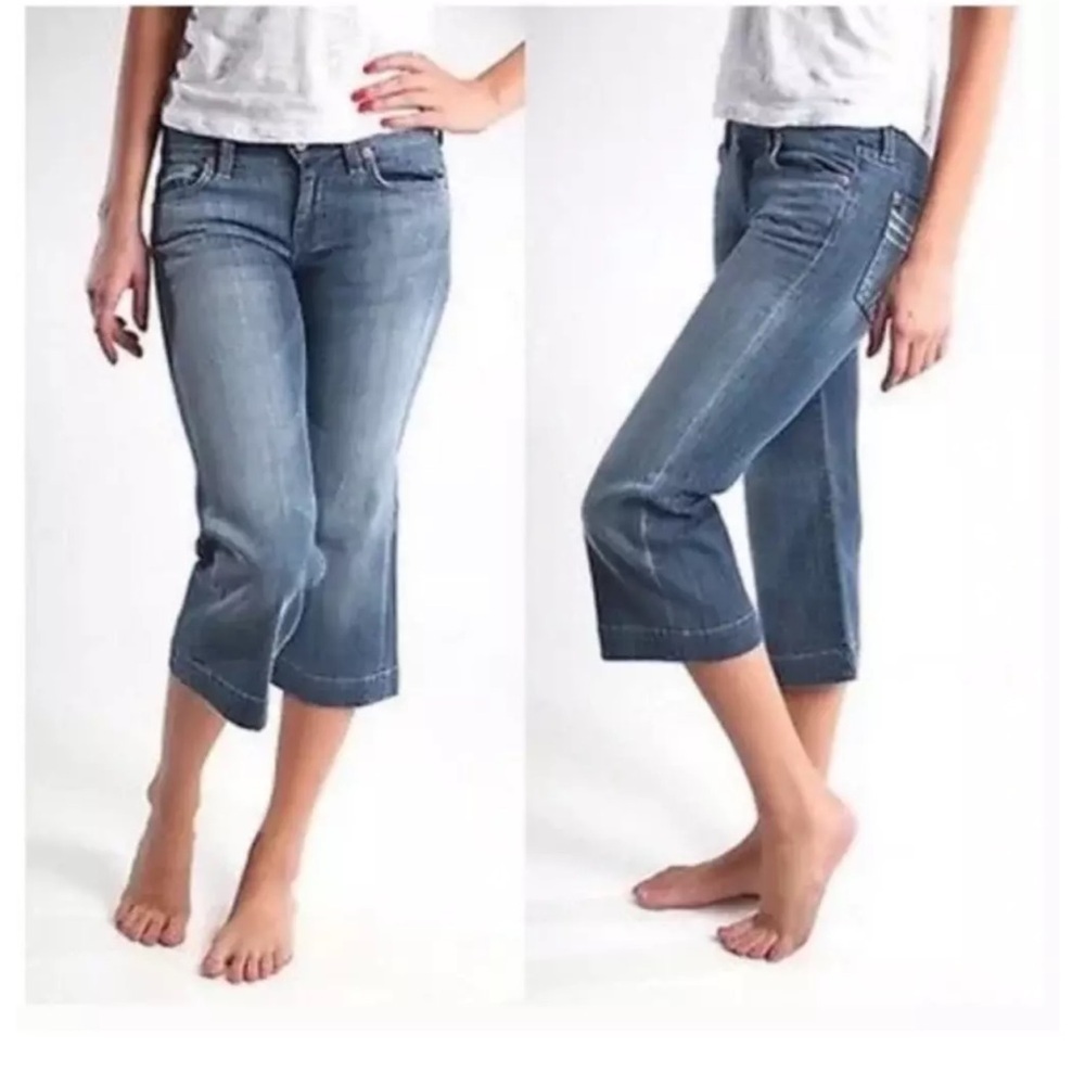 7 For All Mankind Crop Dojo Jeans - Size 26